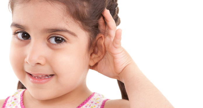 OMS explica cómo evitar la pérdida de audición en la niñez 