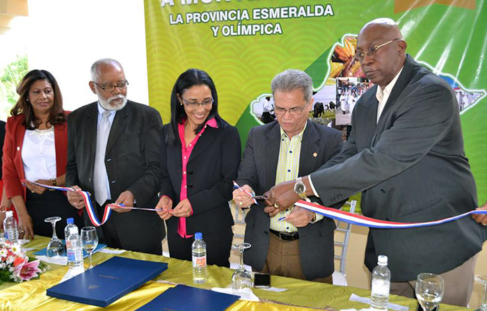 CMD realiza encuentro científico – gremial en Monte Plata 