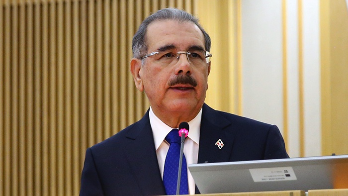 Ginecólogos en contra de propuestas del Presidente Medina al Código Penal 