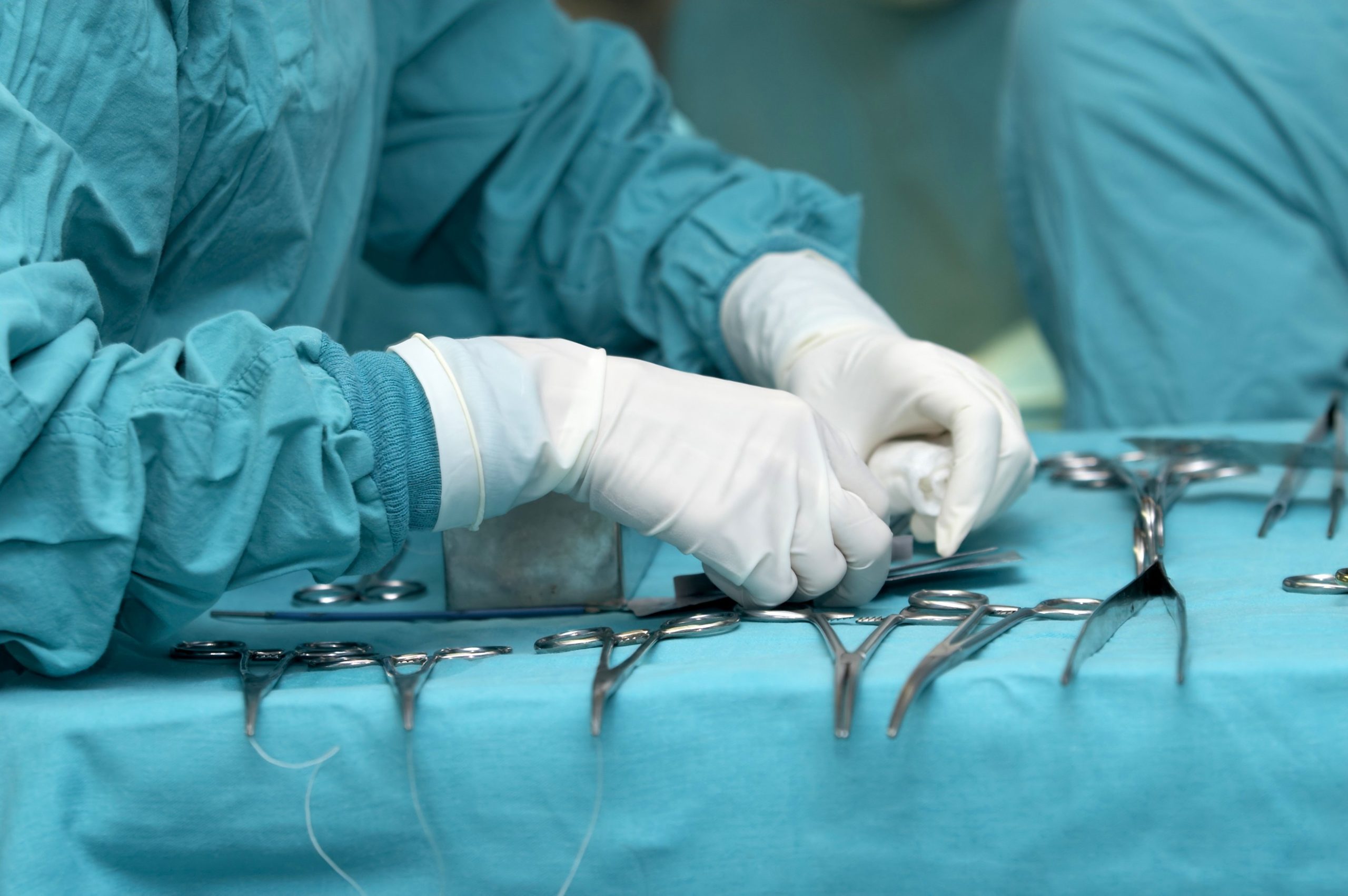 Colegio Cirujanos plantea guía para manejo quirúrgico de pacientes con Covid-19 