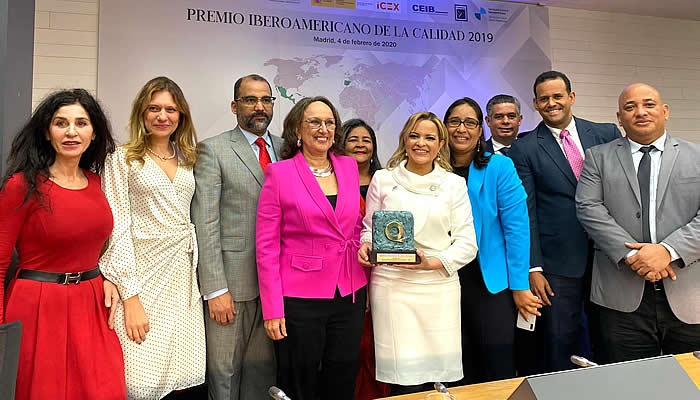 Hospital Hugo Mendoza gana Oro en Premio Iberoamericano de la Calidad 