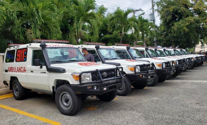 SNS distribuye 40 ambulancias para traslado pacientes COVID-19 