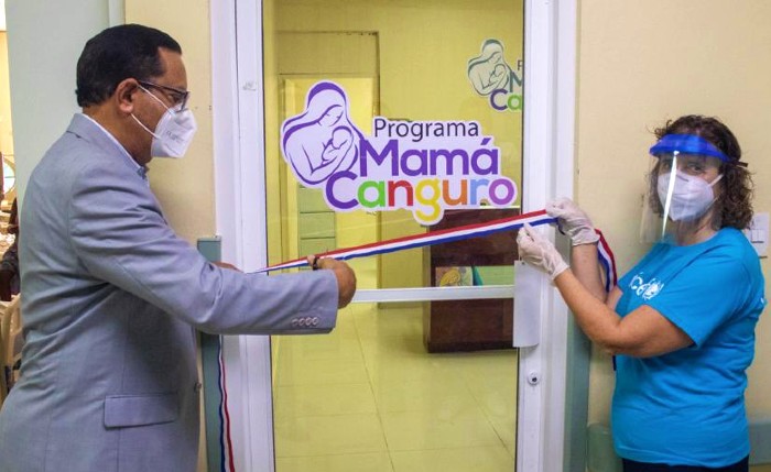 Llevan programa Mamá Canguro a hospitales Juan Pablo Pina y Taiwán 