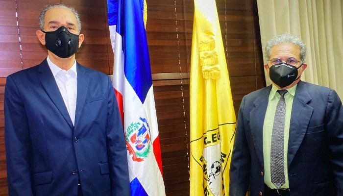 CMD y MESCYT realizan acercamiento busca fortalecer carrera medicina en el país 