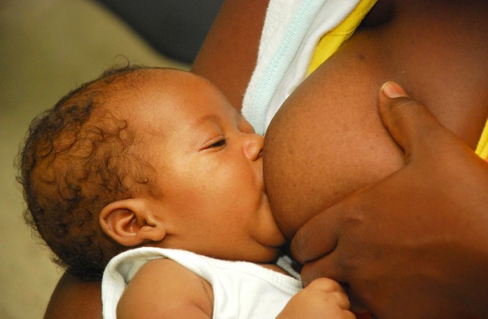 Pueden las madres lactantes recibir vacunas contra COVID-19? -