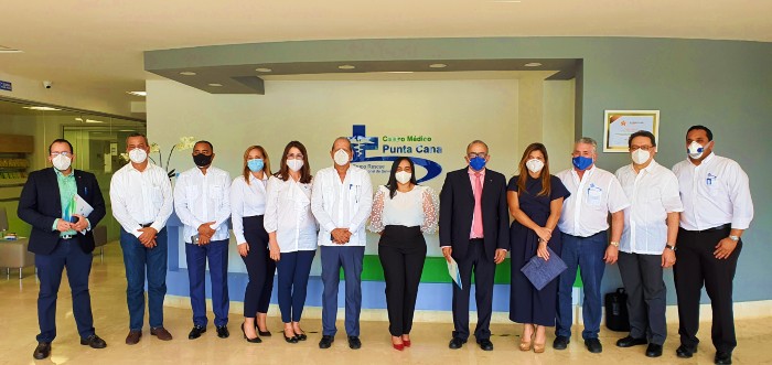 Centro Médico Punta Cana recibe visita del ministro de Salud electo 