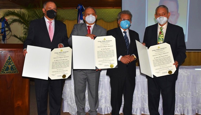 Colegio Médico premia a tres “Maestros de la Medicina Dominicana” 