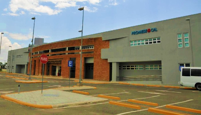 Nueva Farmacia del Pueblo en La Vega beneficia a estudiantes y comunidades aledañas 