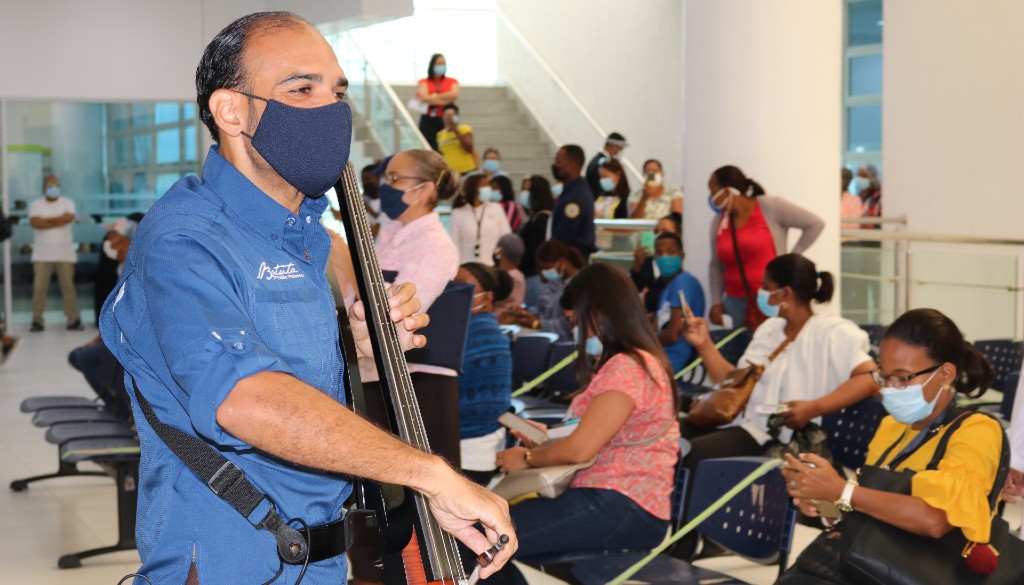 INCART conmemora mes cáncer de mama con tours de la esperanza 