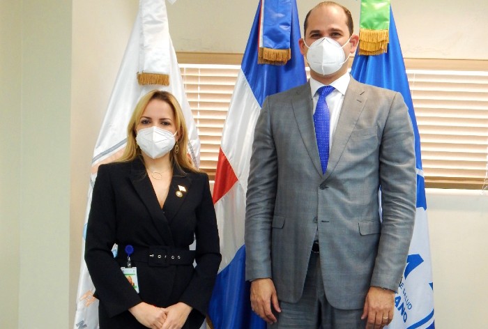 Entregan insumos para niños con diabetes a hospital Hugo Mendoza 