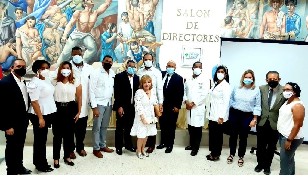 Realizan reconocimiento póstumo al doctor Luis José Hernández Sánchez 