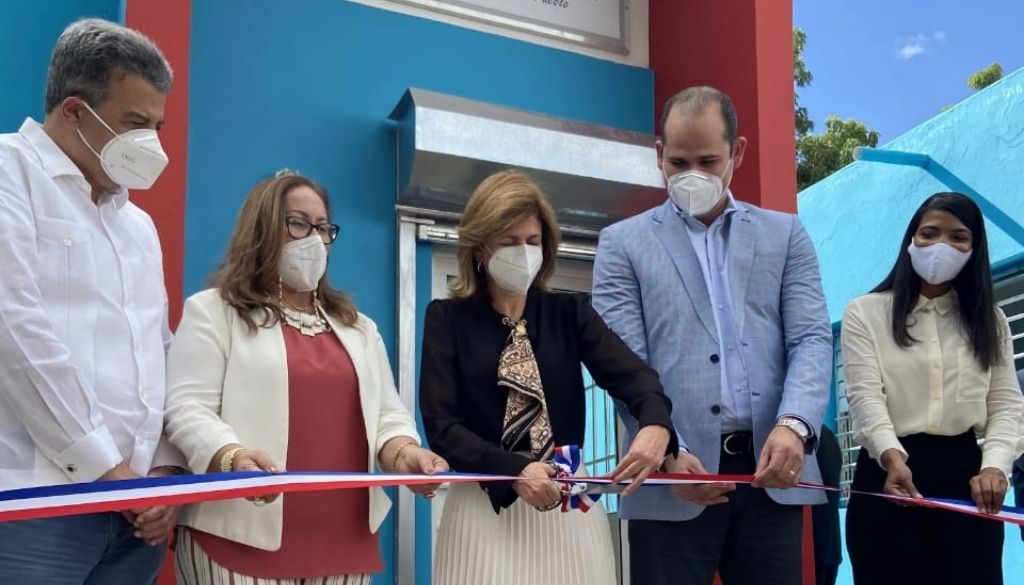 Inauguran nuevas Farmacias del Pueblo en Santiago y Santiago Rodríguez 