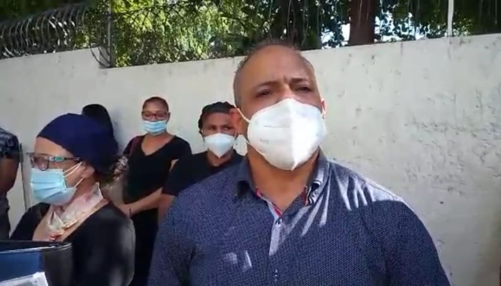 Tecnólogos Radiólogos protestan por despidos masivos 