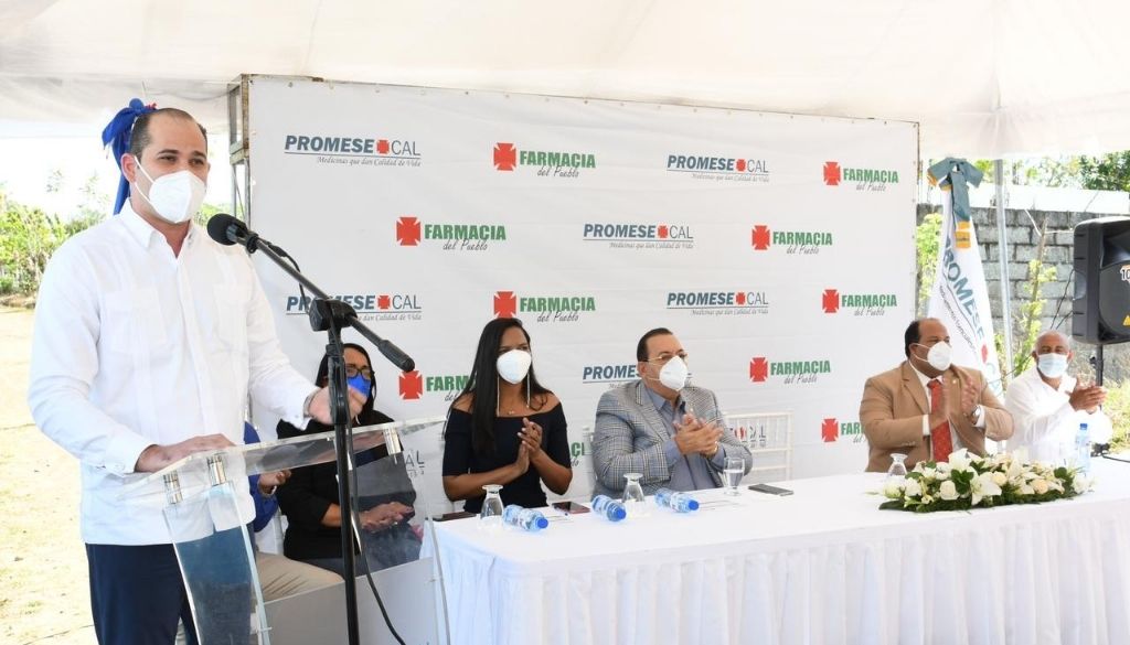 Inauguran Farmacia del Pueblo en Hato Mayor 
