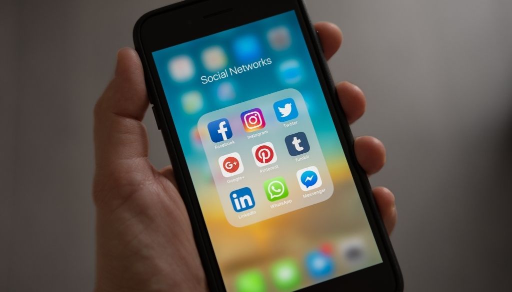Conoce“JOMO” la nueva tendencia para desconectar de las redes sociales 
