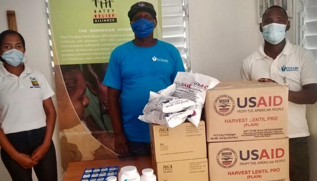 Entregan insumos a familias con VIH 