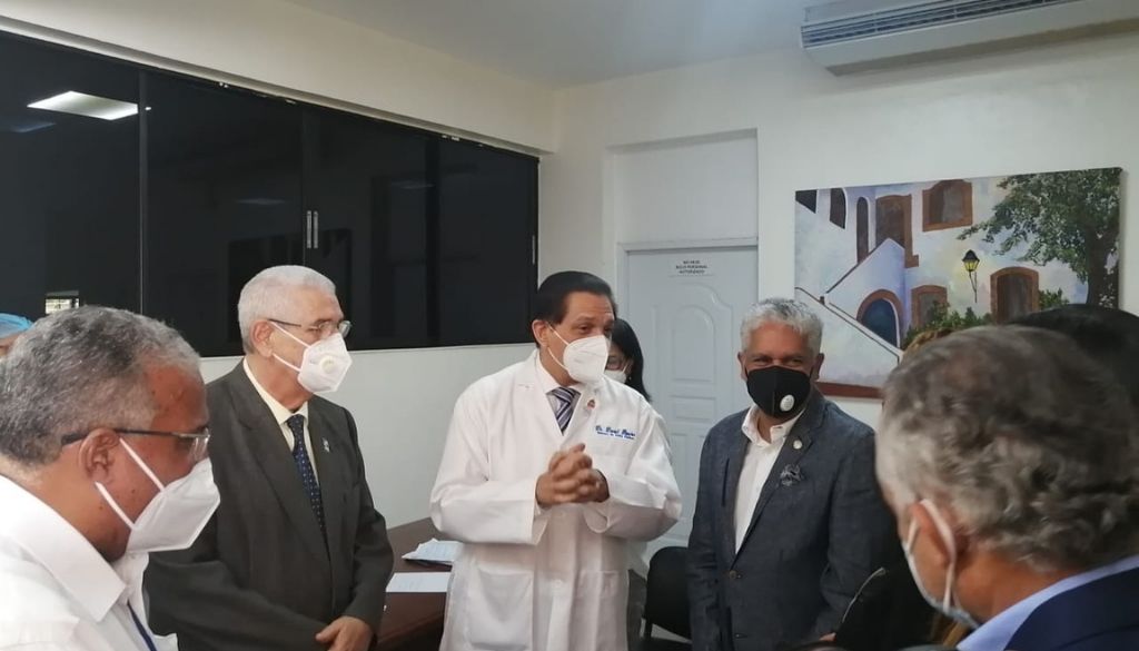 Colegio de Odontólogos inicia vacunación contra COVID-19 a sus afiliados 
