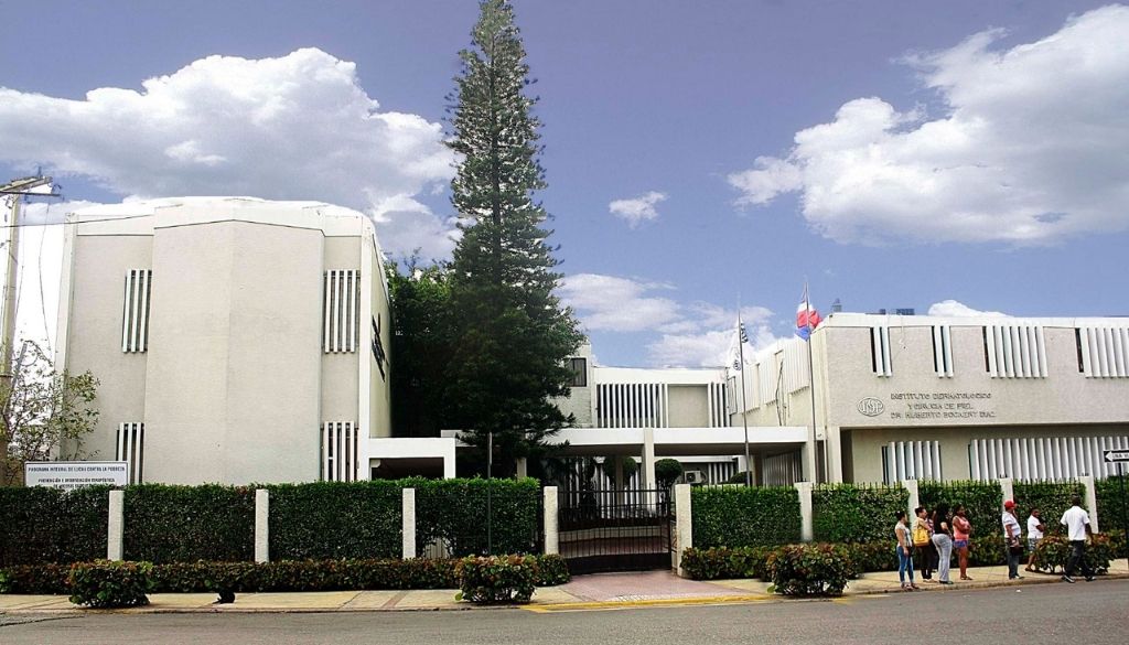 Instituto Dermatológico conmemora 59 aniversario 