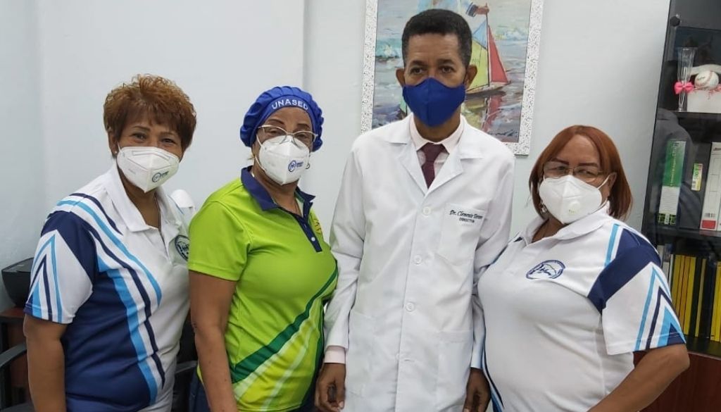 Entregan incentivos SeNaSa a personal del Hospital Robert Reid Cabral 