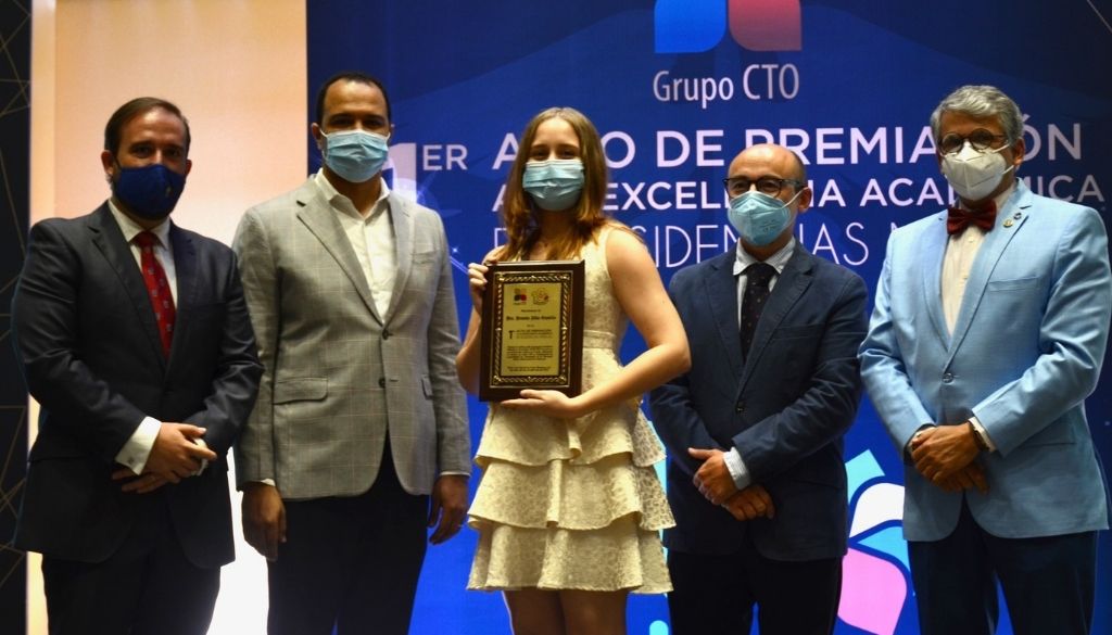 Realizan primera premiación Excelencia Académica en Residencias Médicas 