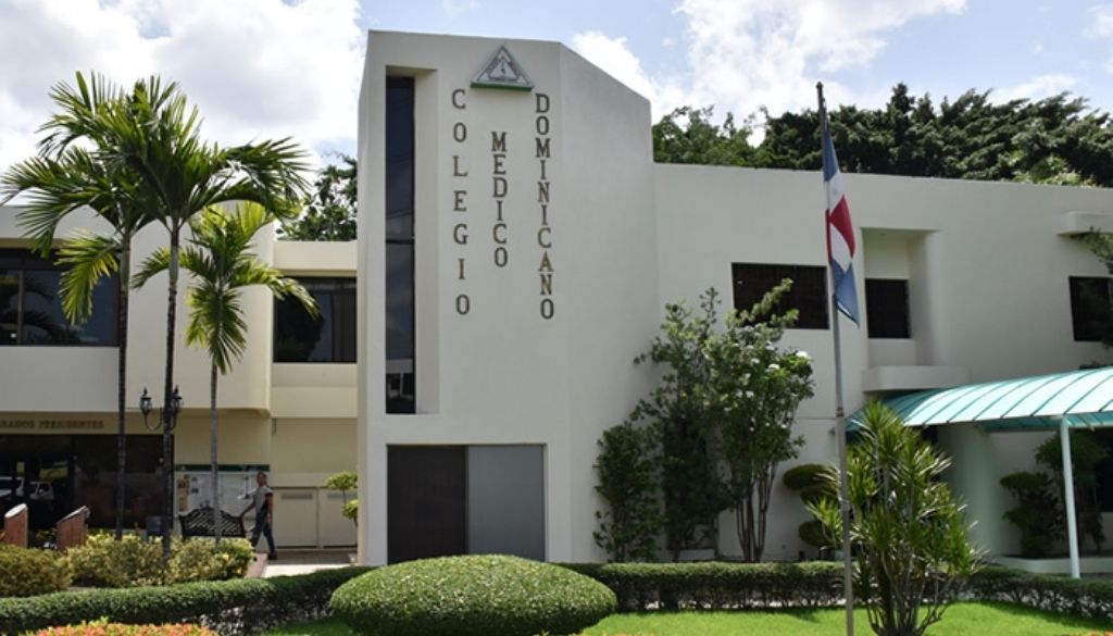  Médicos de San Cristóbal apoyan expansión Residencias Médicas 