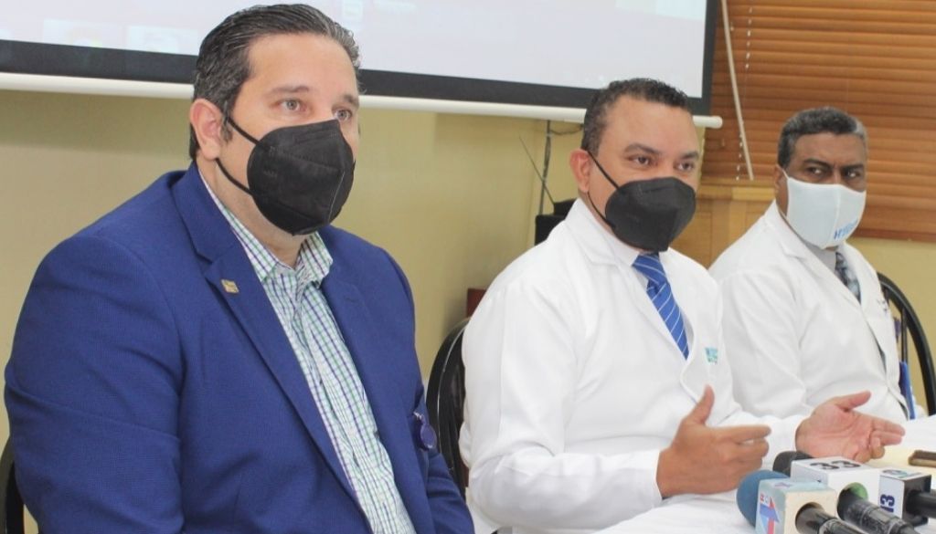 Doctor Landrón exhibe logros en el Ney Arias 