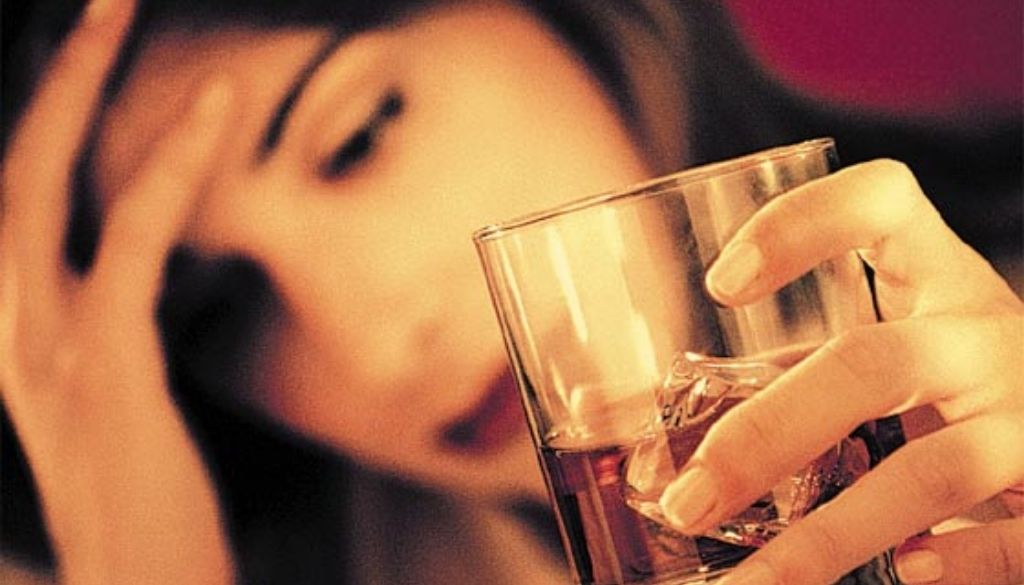 El alcohol consumido en la adolescencia, asociado al riesgo de desarrollar cáncer de mama 