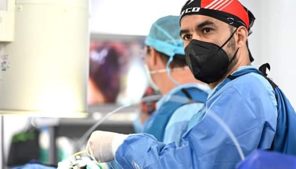 Realizan procedimientos de endoscopia bariátrica para manejo de eventualidades 
