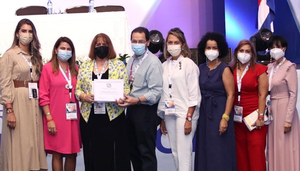 Dermatólogos culminan con éxito XX Congreso Dominicano 