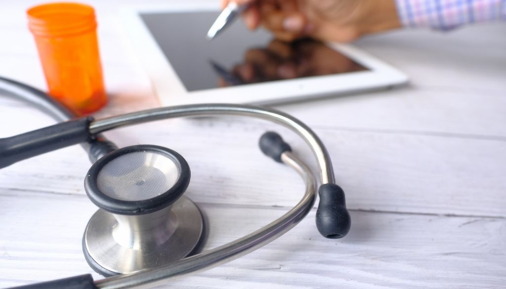 Crean aplicación basada en IA que facilita la comprensión de la información médica 