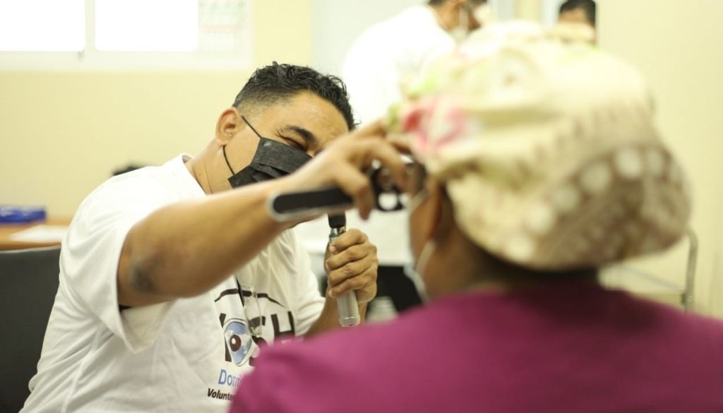 Oftalmólogo advierte 80% casos de visión deficiente son evitables 