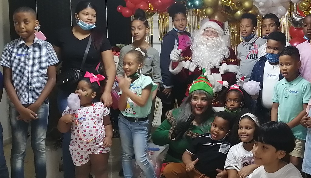 ARS GMA celebra Navidad con hijos de colaboradores 