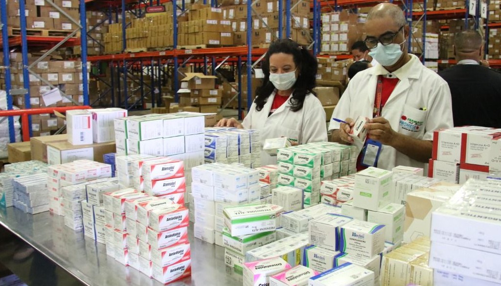 Autoridades aseguran garantizan medicamentos e insumos ante incremento en demanda 