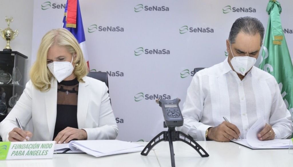Firman acuerdo para beneficiar niños con parálisis cerebral 