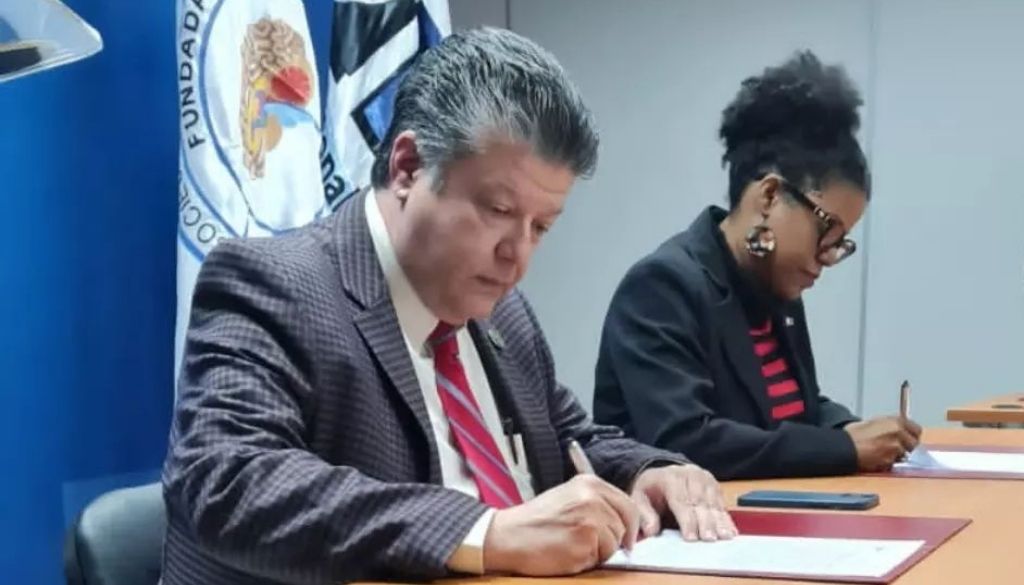 Firman convenio busca promover estadística de datos en salud mental  