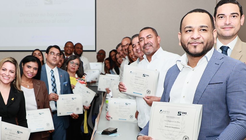 Capacitan en Gerencia Hospitalaria a personal de salud 