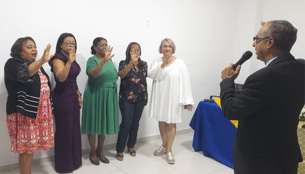 Juramentan directiva Sociedad Salubristas en La Vega  