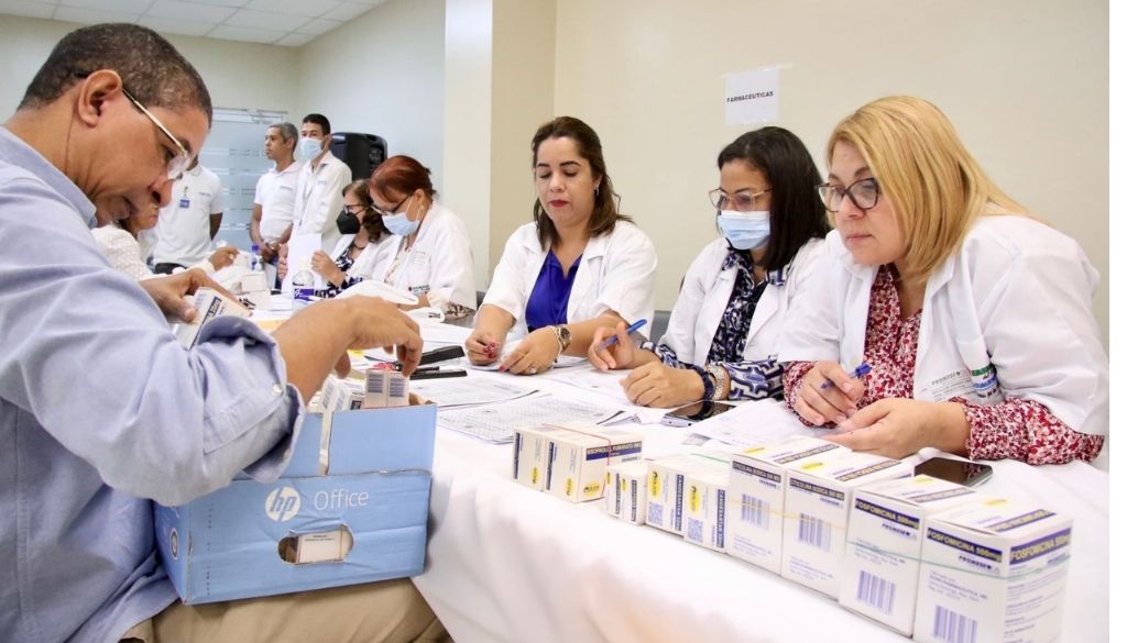 Inician proceso para compra de medicamentos e insumos médicos 