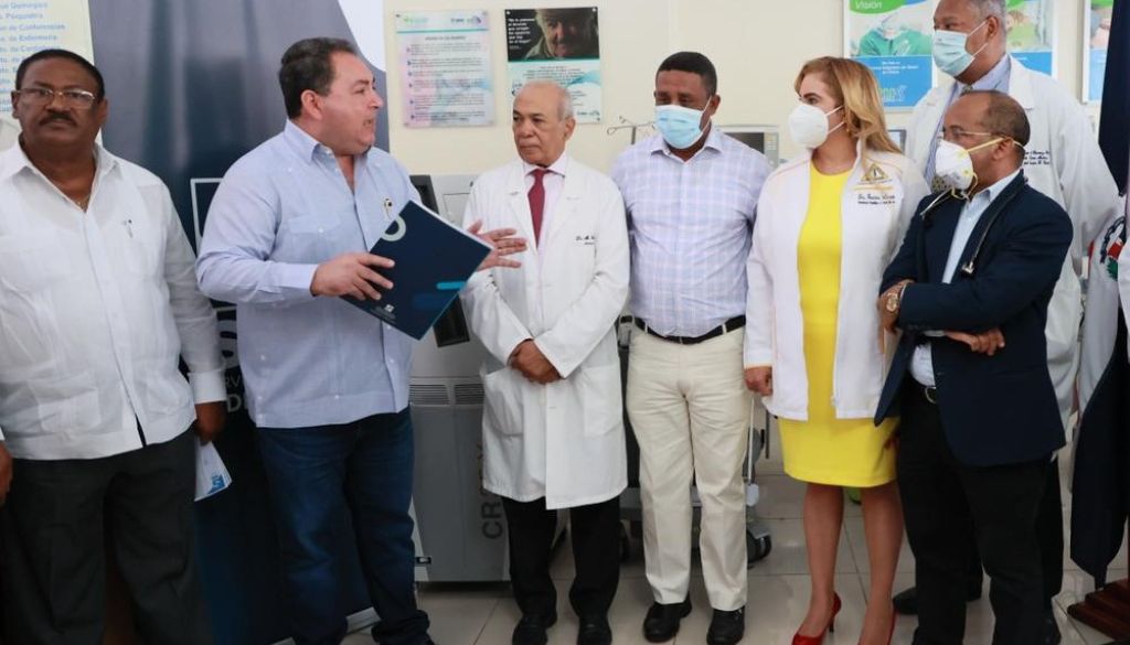 Entregan más de RD$15 millones en equipos al Hospital Gautier 