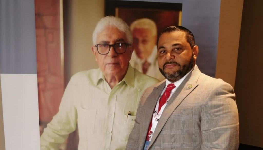 Doctor Rafael Pichardo es reconocido por sus aportes a la cardiología 