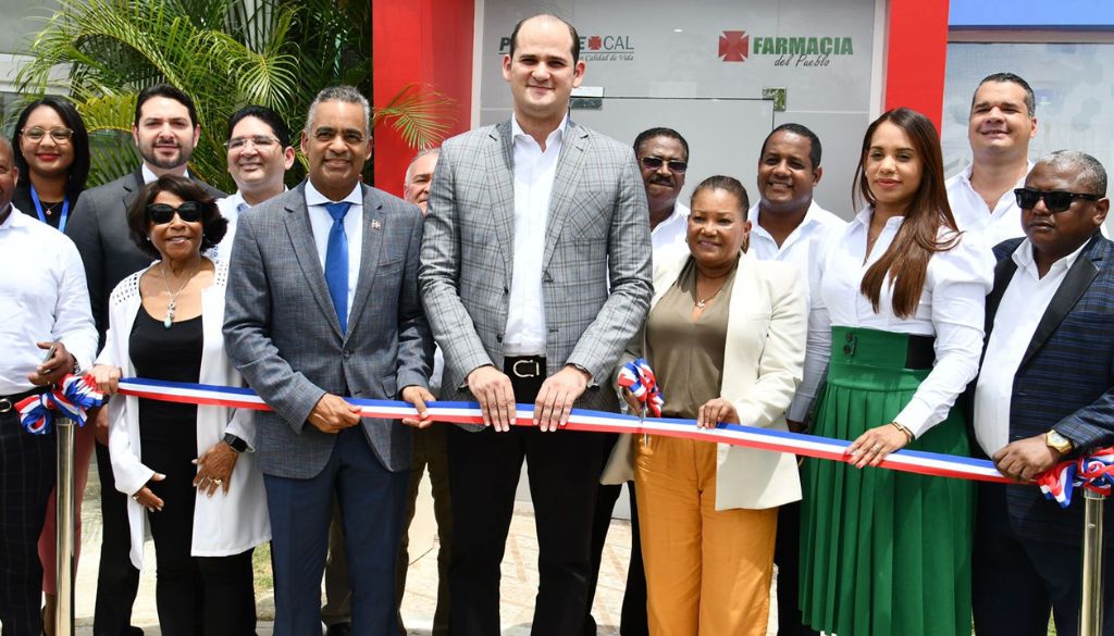 Ponen en funcionamiento Farmacia del Pueblo en Ciudad Juan Bosch  