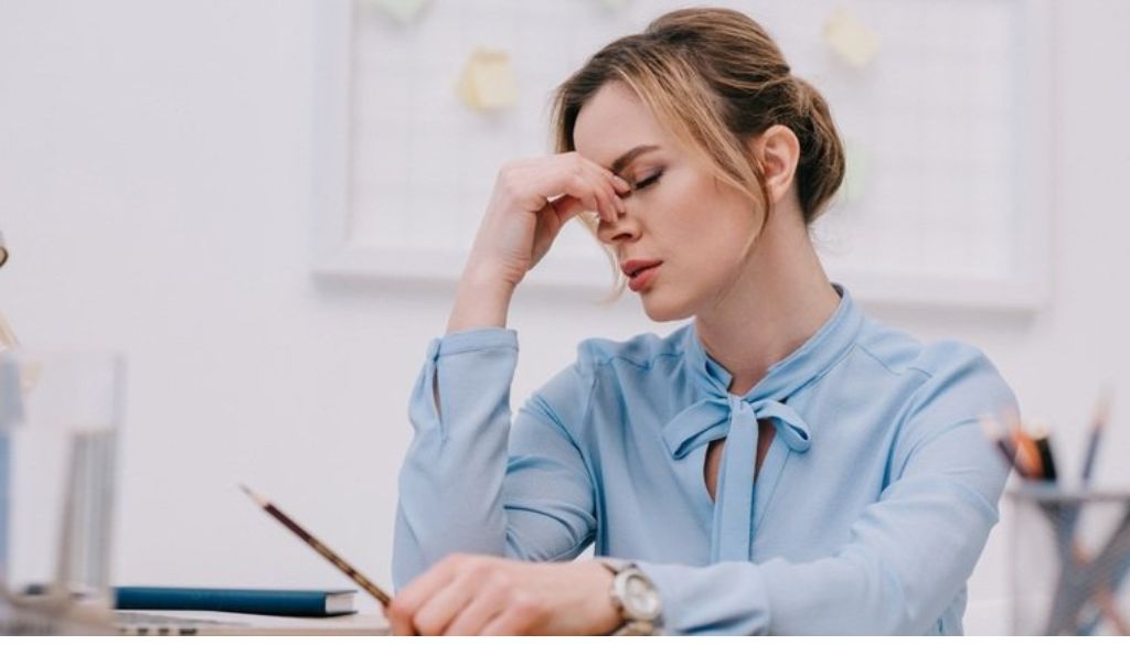 Estrategias clave para recuperar el equilibrio emocional ante el estrés cotidiano 