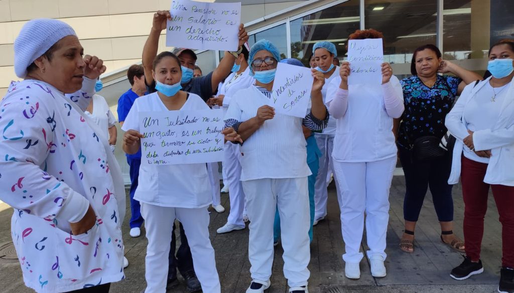 Advierten protestas en hospitales si no pagan incentivos a enfermeras  