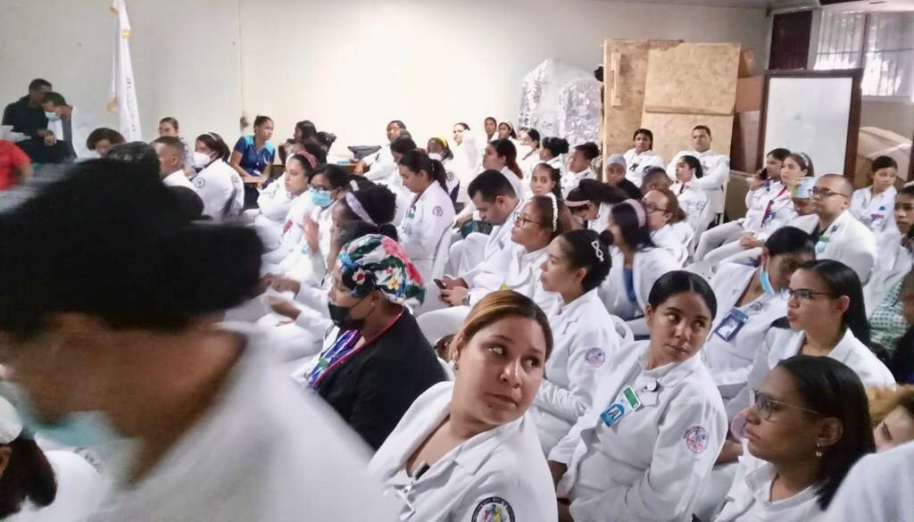 Médicos anuncian paro de 48 horas en hospital 