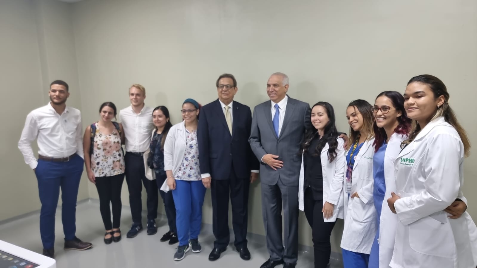 Estudiantes de Columbia realizan intercambio con UNPHU 