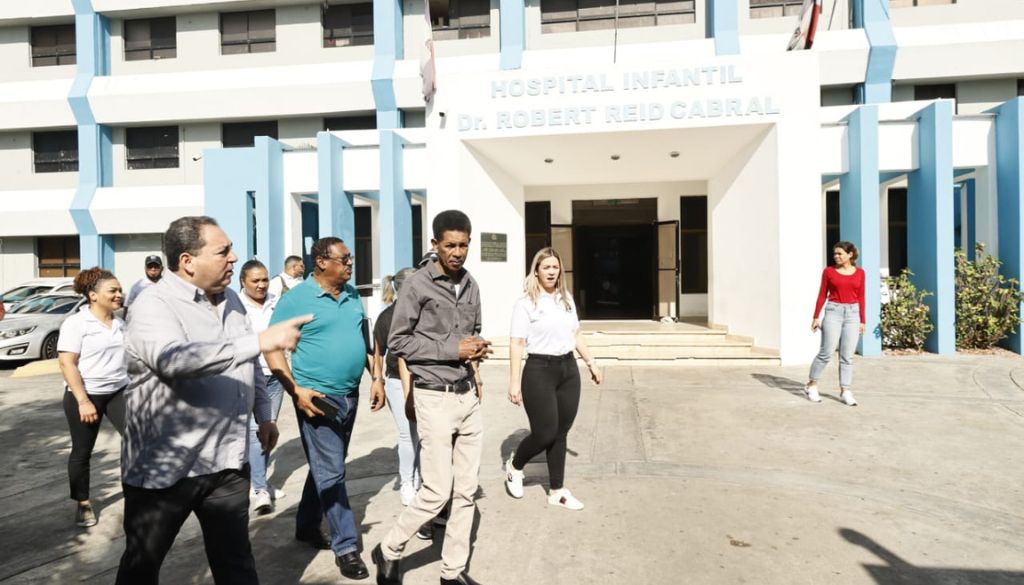 SNS supervisa hospitales de Santo Domingo en Semana Santa  