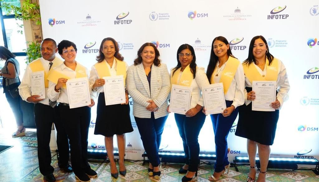 Ministerio de Salud certifica profesionales en nutrición y alimentación 