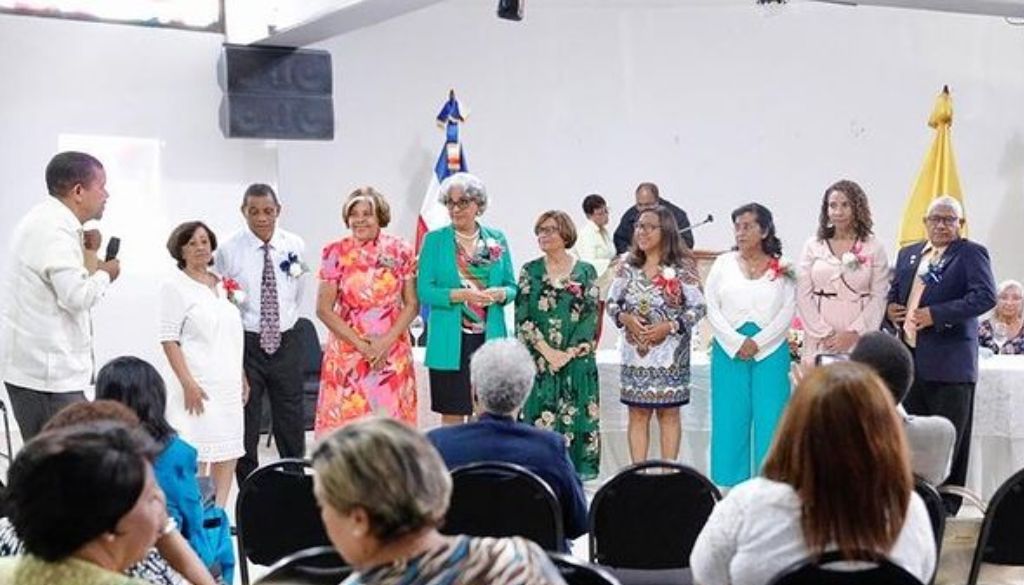 Nueva directiva pensionados busca trabajar para aumento de salario 