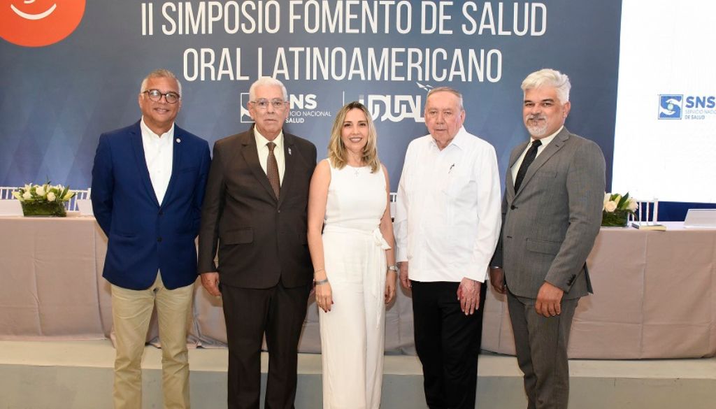 Realizan segundo simposio de Salud Oral 