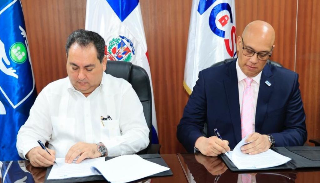 SNS y Centro Nacional de Ciberseguridad firman acuerdo para fortalecer Red Pública 